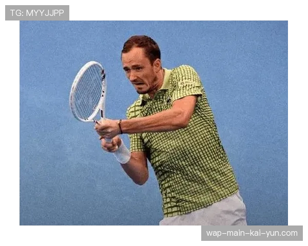 布里斯班站半决赛落幕 梅德韦杰夫与中岛布兰登会师决赛 布里斯班站半决赛落幕 梅德韦杰夫与中岛布兰登会师决赛